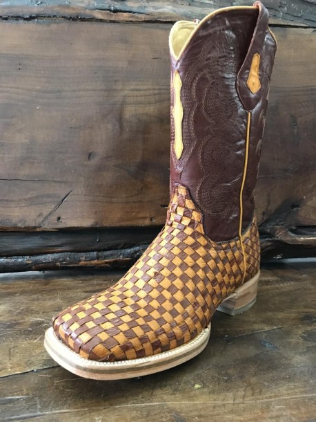 Petatillo Avestruz Bulldog