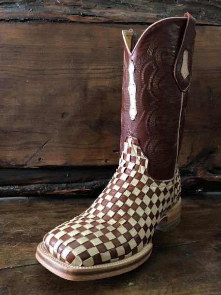 Petatillo Avestruz Bulldog